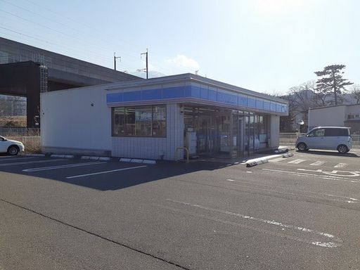 ローソン糸魚川田海店 362m