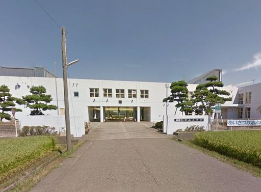 新潟市立漆山小学校 1350m