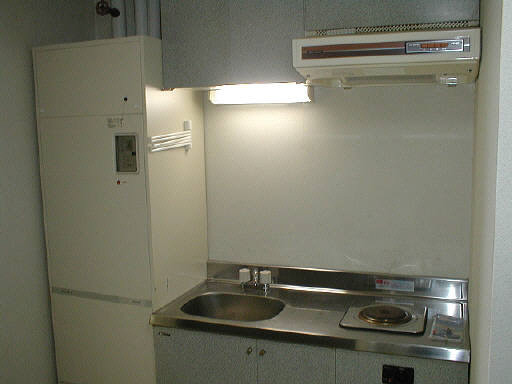 キッチン・電気温水器